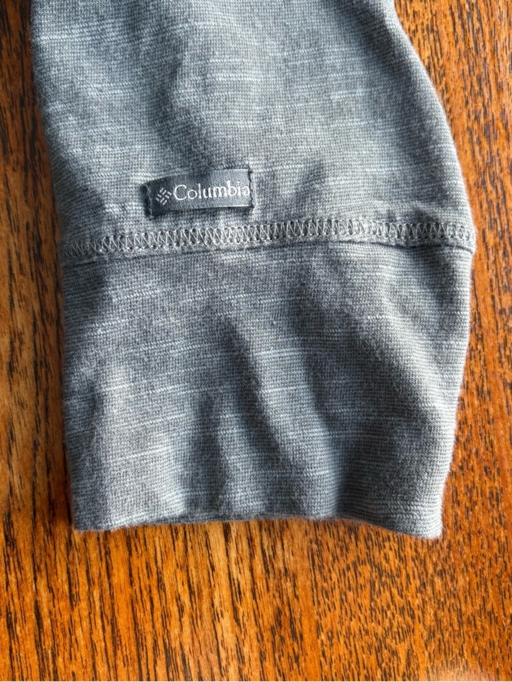 Columbia Grey Heather Long Sleeve Crewneck size Medium - Picture 7 of 13